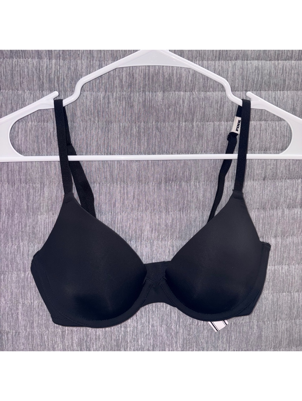 Victoria's Secret Black T-Shirt Bra 32C Lightly Lined NWT